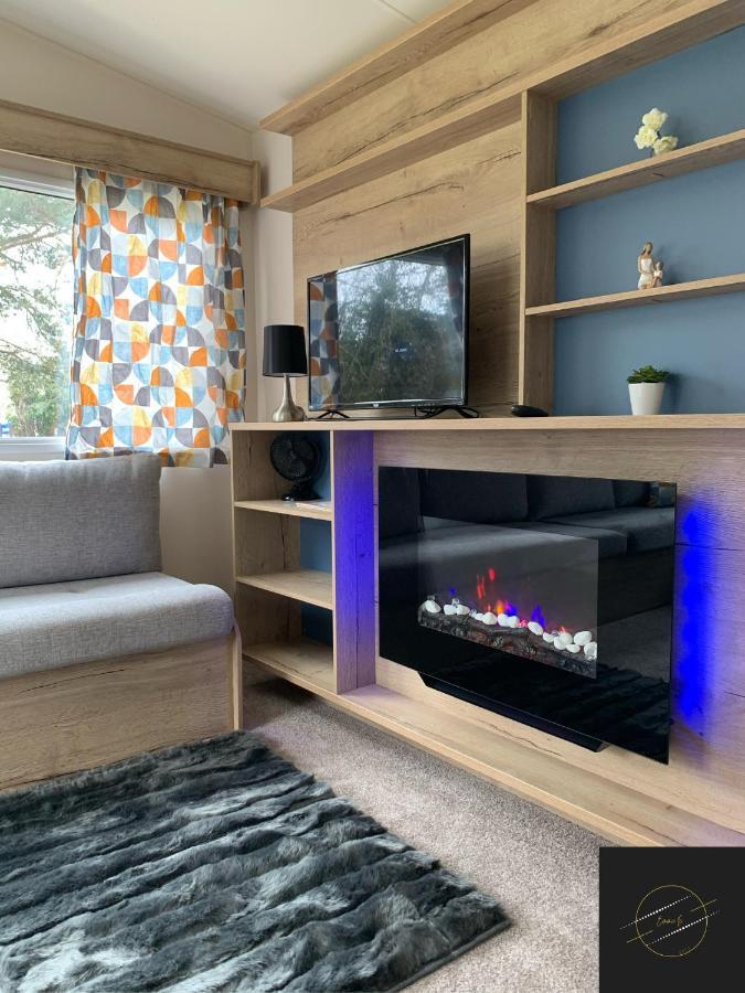 هاستَنغ Deluxe, 3 Bed Holiday Home At Combe Haven Holiday Park المظهر الخارجي الصورة